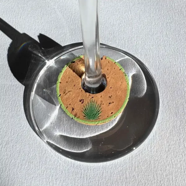 marque-verre-pour-verre-a-pied-logo-latanier